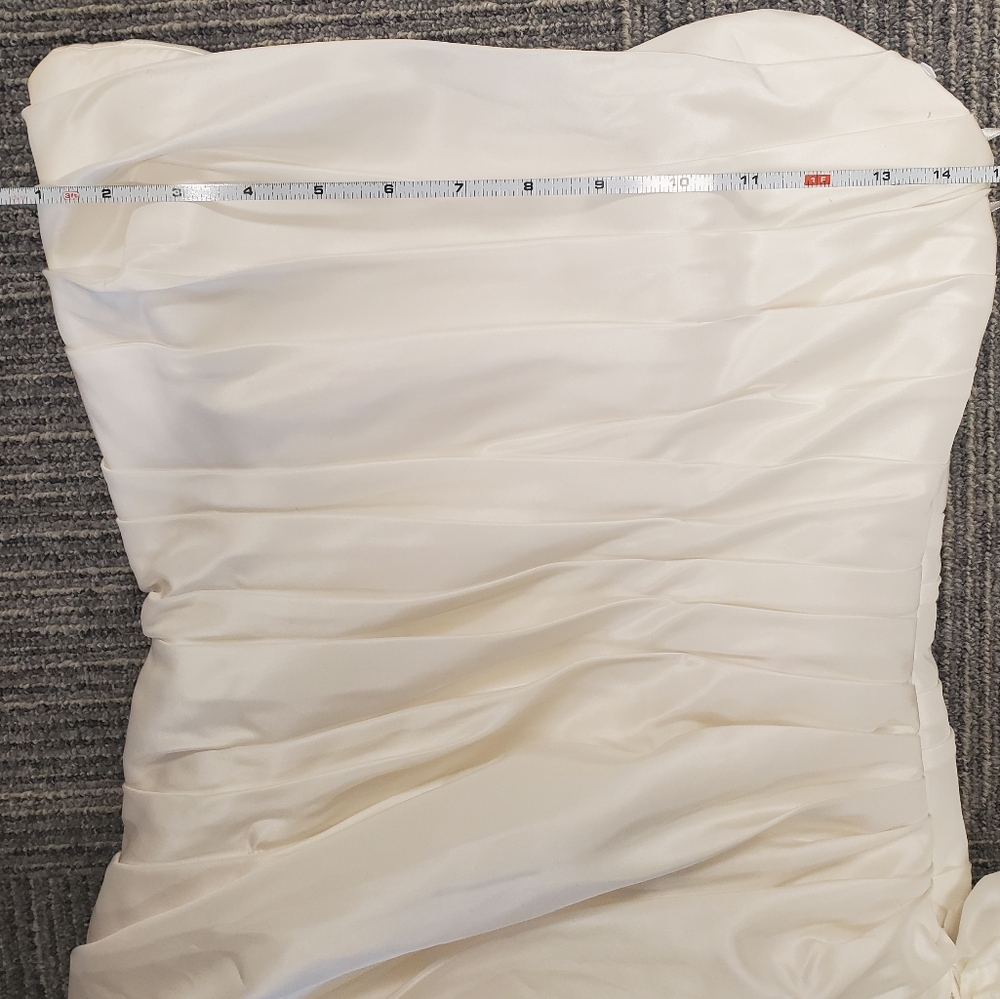 Maggie Sottero Wedding Dress sz 10 - Picture 13 of 16